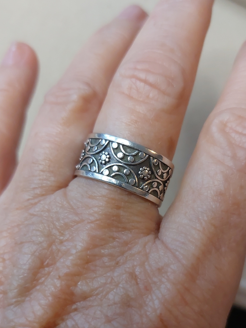 925 Sterling Silver Bali Scroll Wide Band Ring 10mm Floral Motif Sz 7.25
